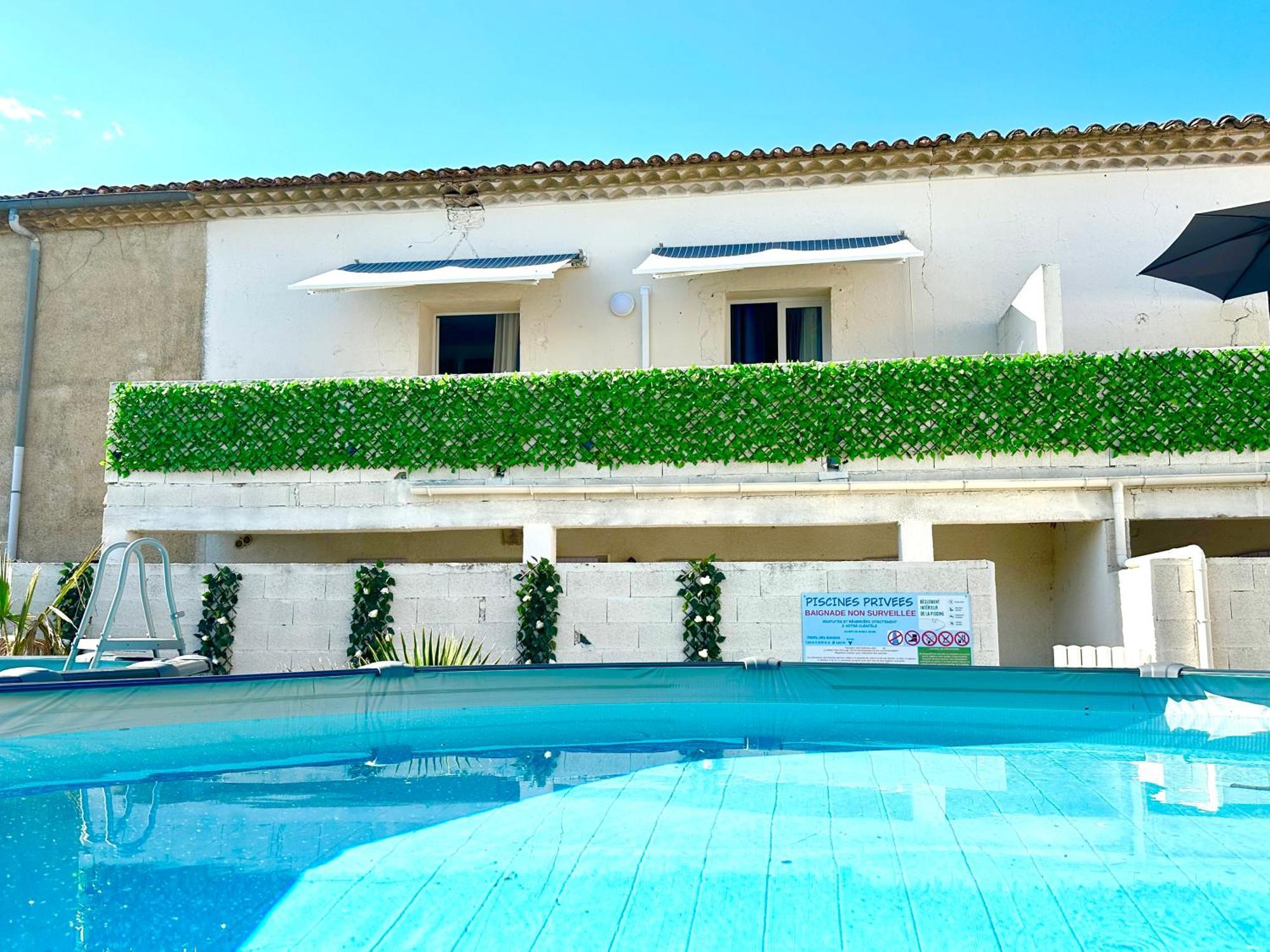 Les Appartements Du Mas - Emeraude Aigues-Mortes Exterior photo